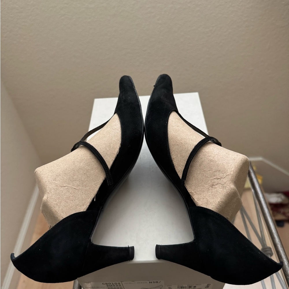 Vintage Giorgio Armani Pumps - Picture 3 of 6